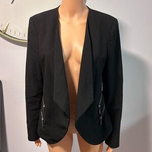Vince Camuto black blazer size 10